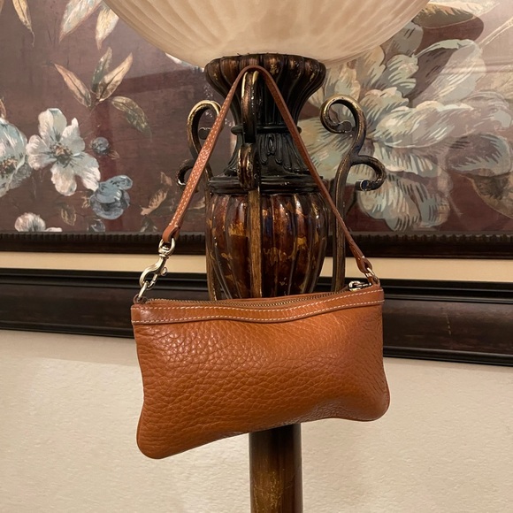 Dooney & Bourke please check all picture of condition - Picture 3 of 16